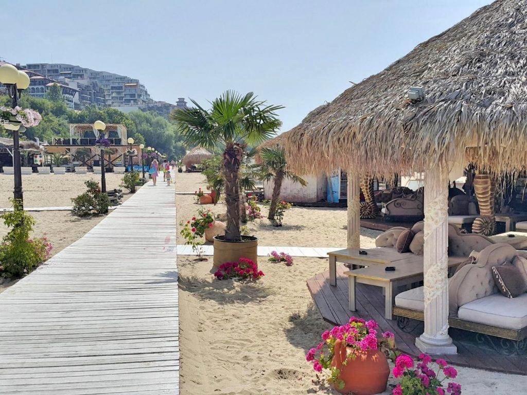 Dolce Vita Sea View Apartment Sveti Vlas Luaran gambar