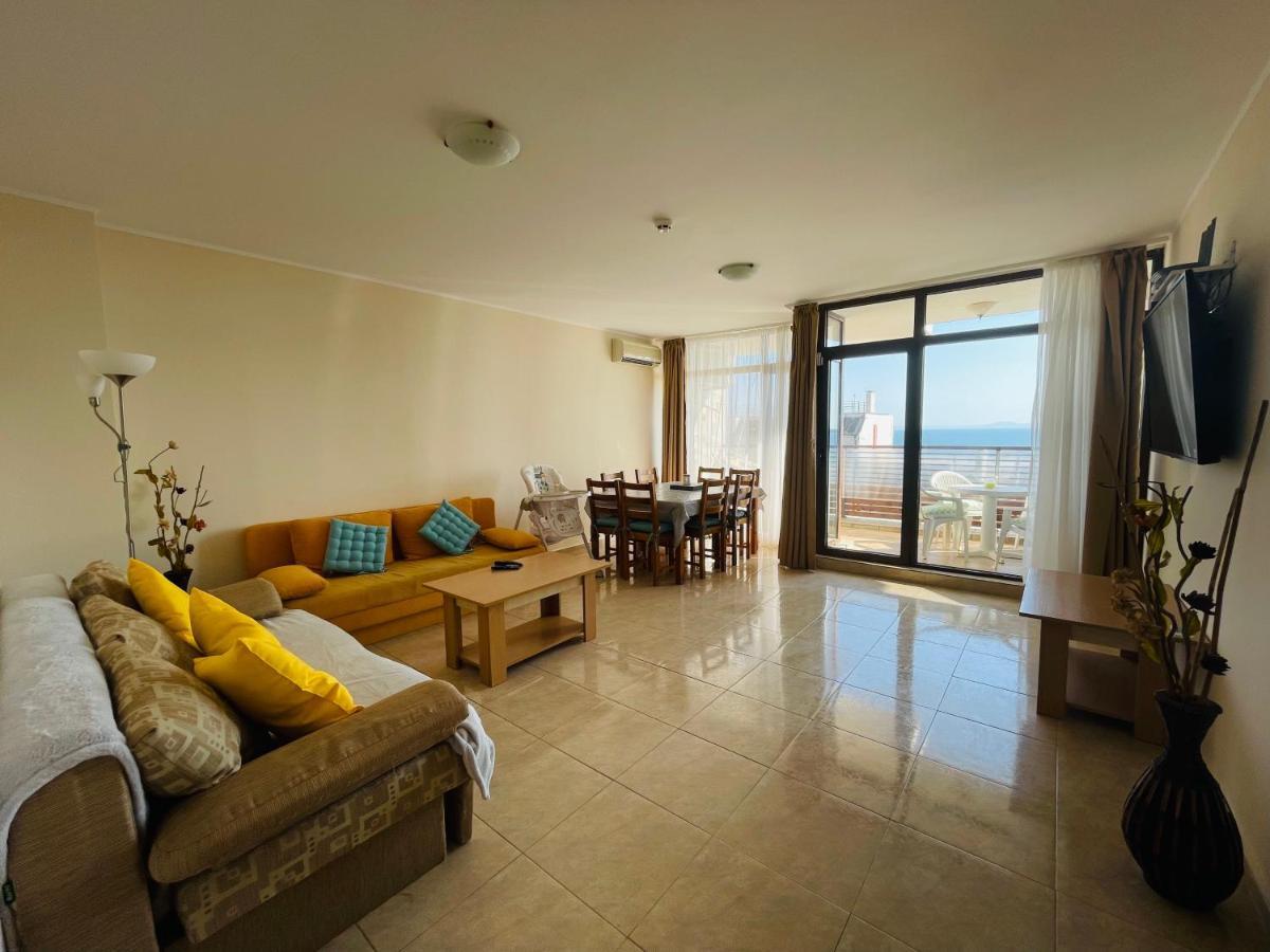 Dolce Vita Sea View Apartment Sveti Vlas Luaran gambar