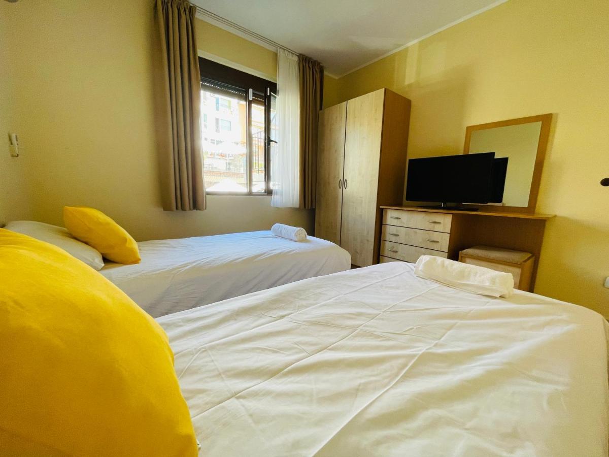 Dolce Vita Sea View Apartment Sveti Vlas Luaran gambar
